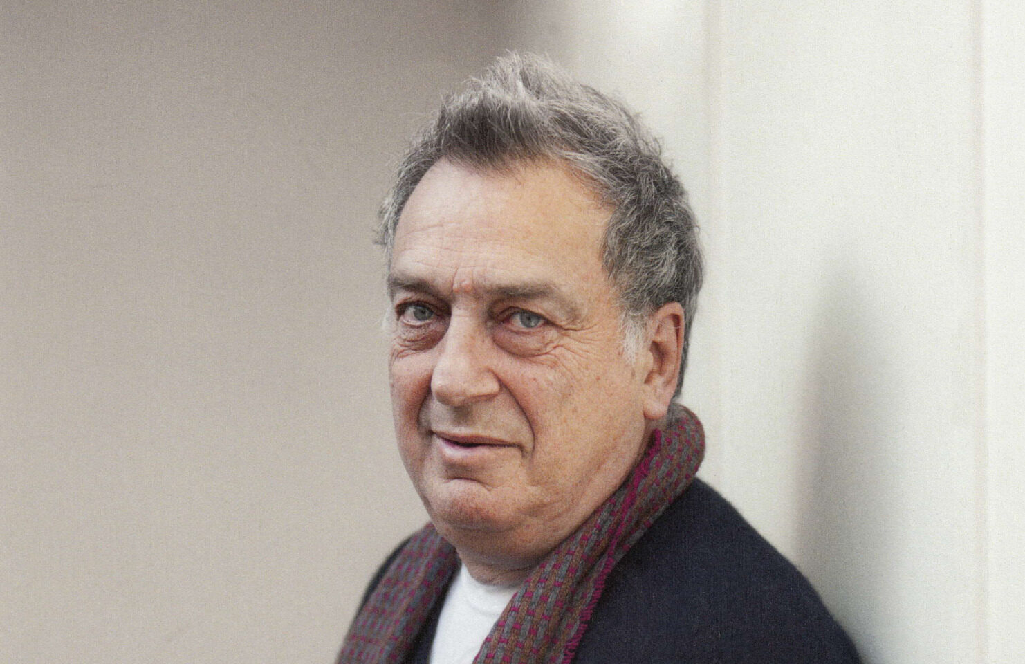 Stephen Frears erhält Bremer Filmpreis der Sparkasse Bremen 2025 Stephen Frears erhält Bremer Filmpreis der Sparkasse Bremen 2025 / Mit Stephen Frears geht die Auszeichnung an einen außergewöhnlichen Regisseur und Meister des Erzählens, einen Visionär des Kinos