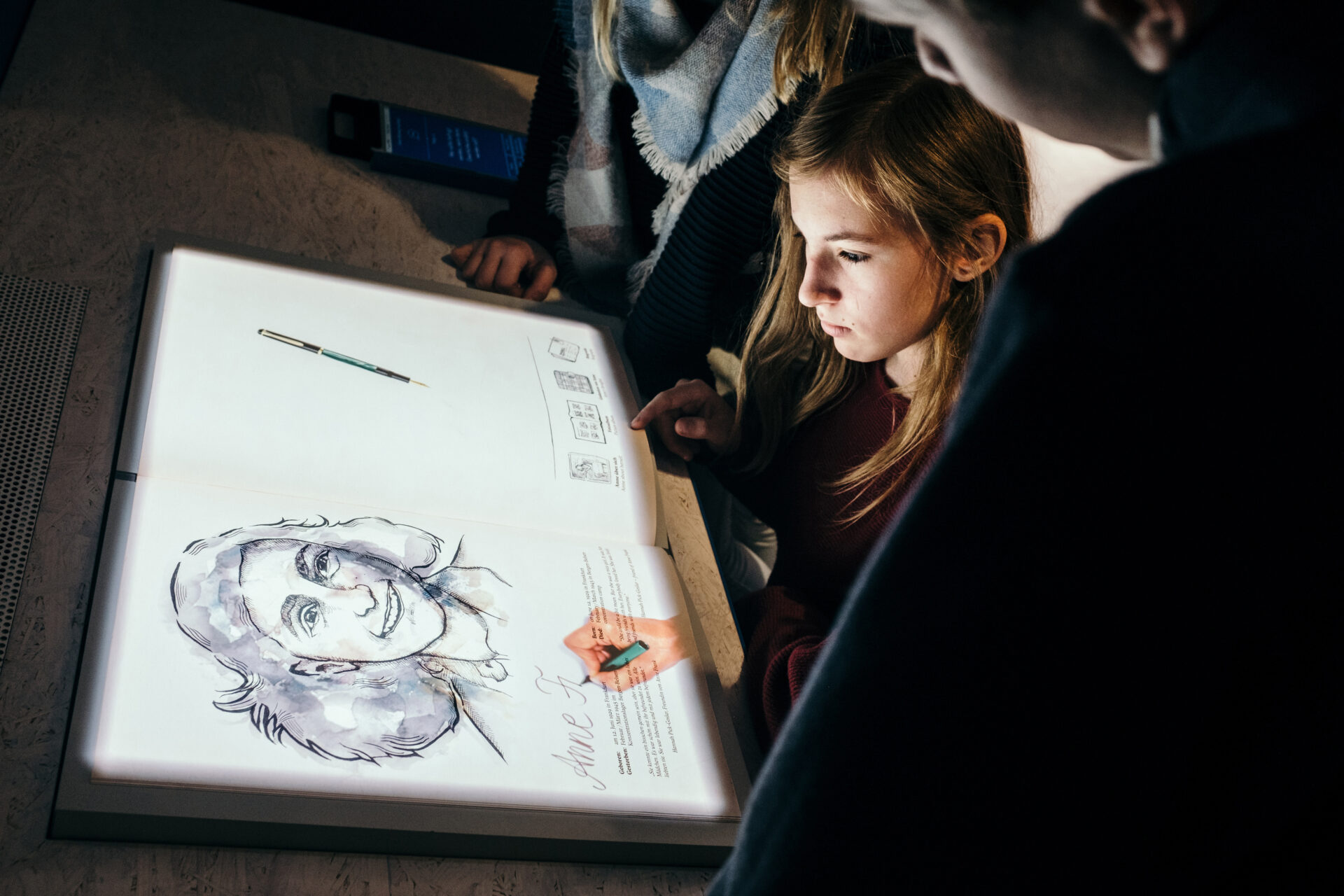 Jubiläumspreis / Die Stiftung Ravensburger Verlag zeichnet die Bildungsstätte Anne Frank mit einem Sonderpreis für ihre herausragende Bildungsarbeit aus